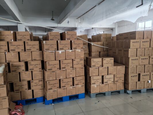قفازات فينيل صناعية للاستخدام مرة واحدة، مقاس كبير، قفازات فينيل بسطح محكم للمعالجة الغذائية والأعمال الصناعية